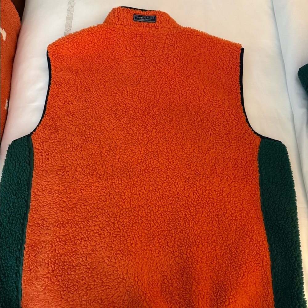 Vineyard Vines Orange Navy Green Sherpa Vest - Picture 3 of 3